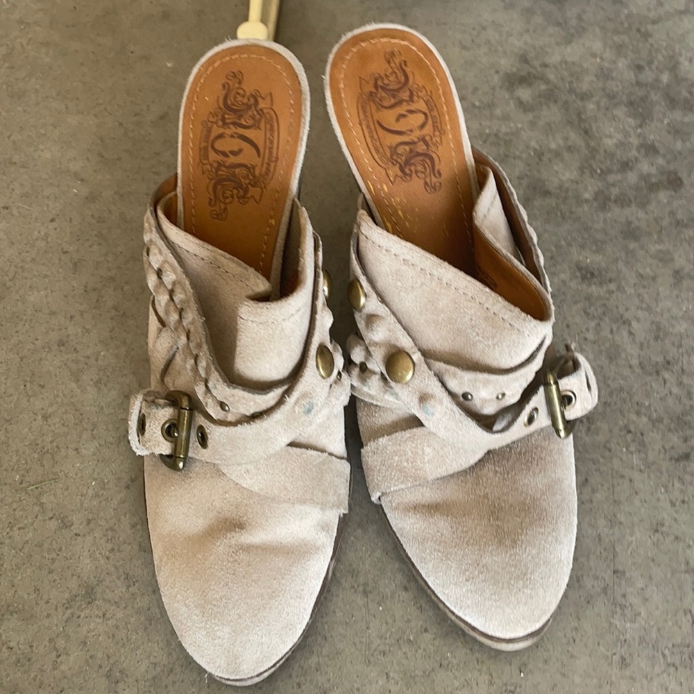 Suede slip on shoe boot